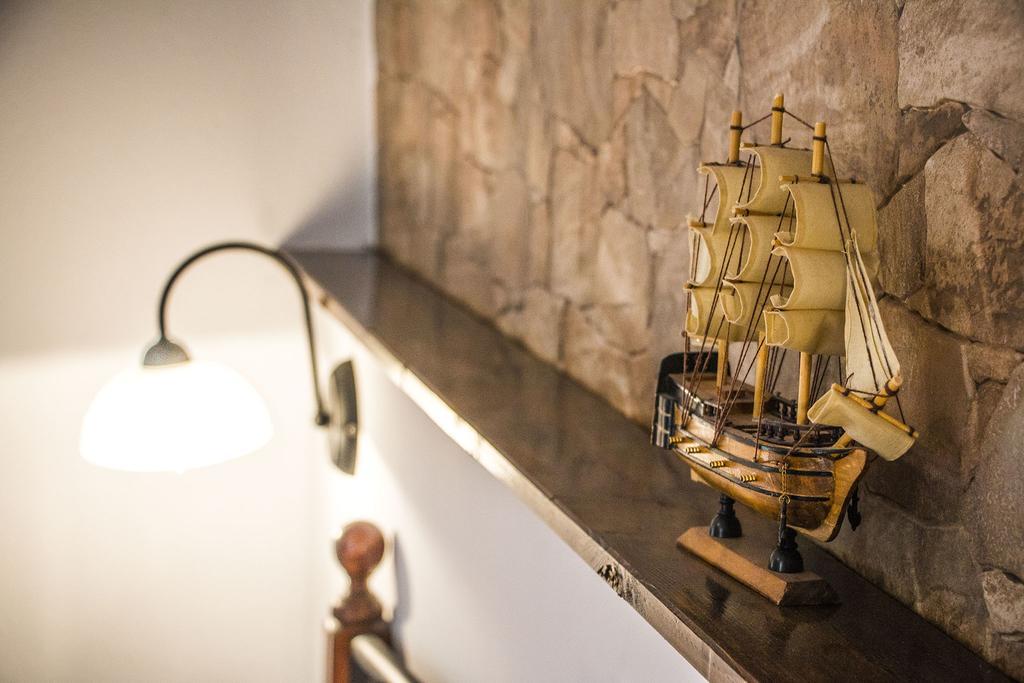 Guesthouse Imperator สปลิท ภายนอก รูปภาพ